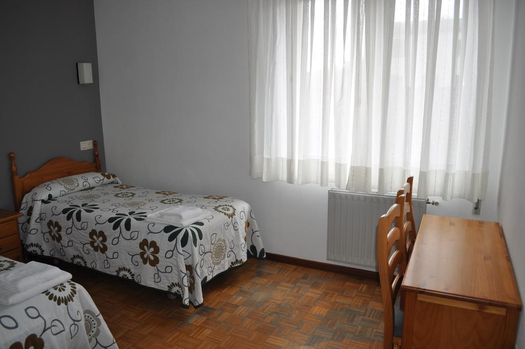 Hostal La Tablada Navaleno Room photo
